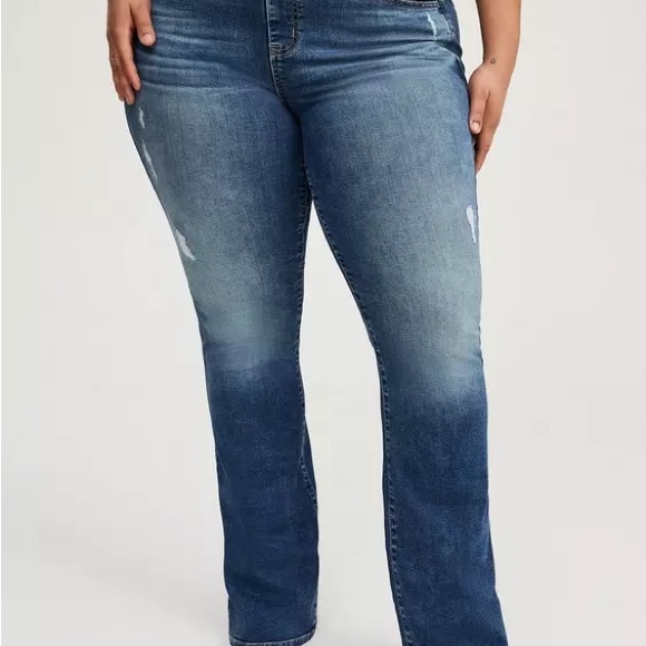 Torrid Super Soft Bootcut Mid-rise Jeans size 3 - Picture 3 of 6